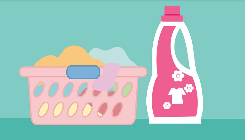Image of laundry basket and detergent 